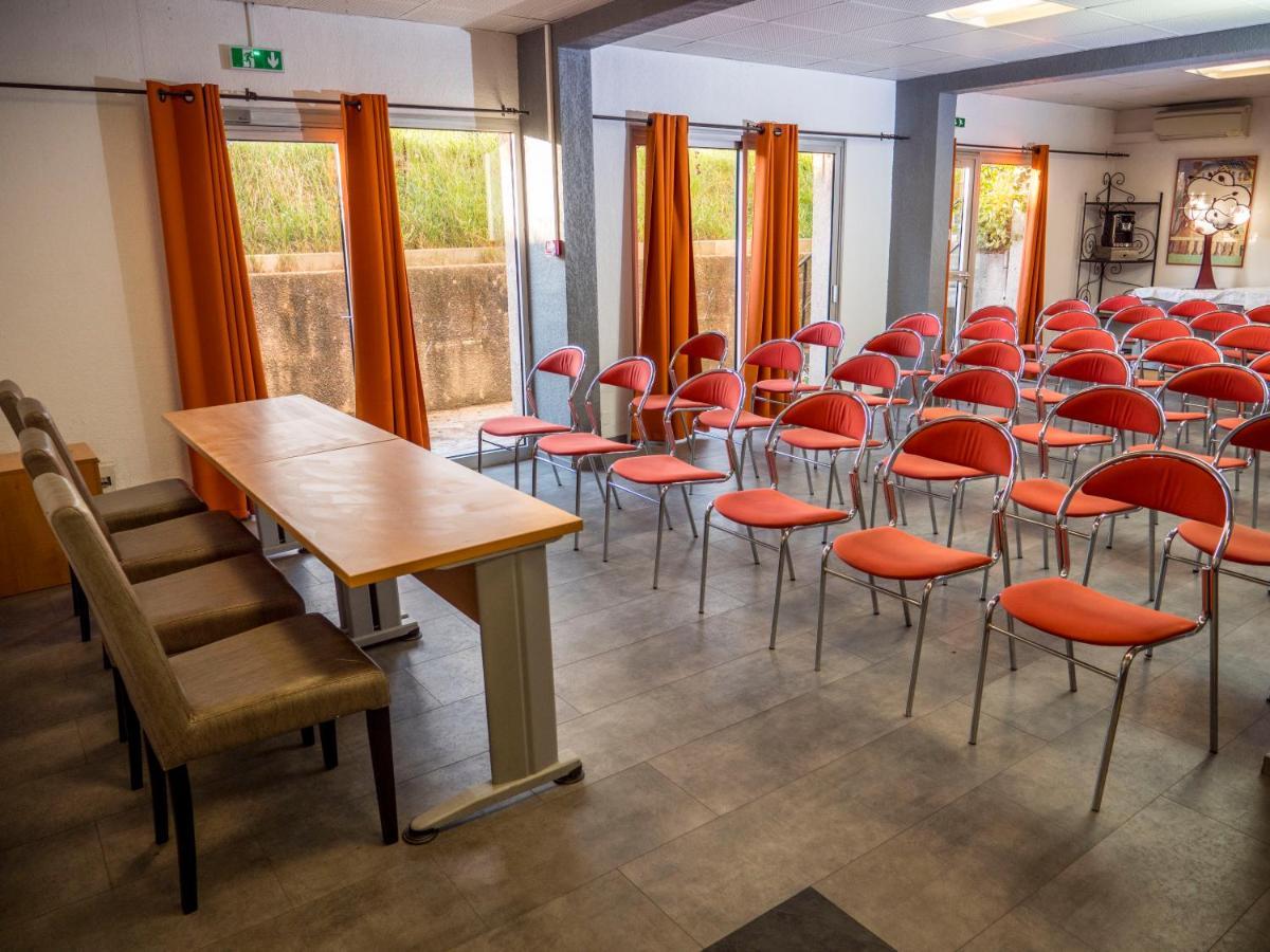Hotel Logis Restaurant Pont Du Gard