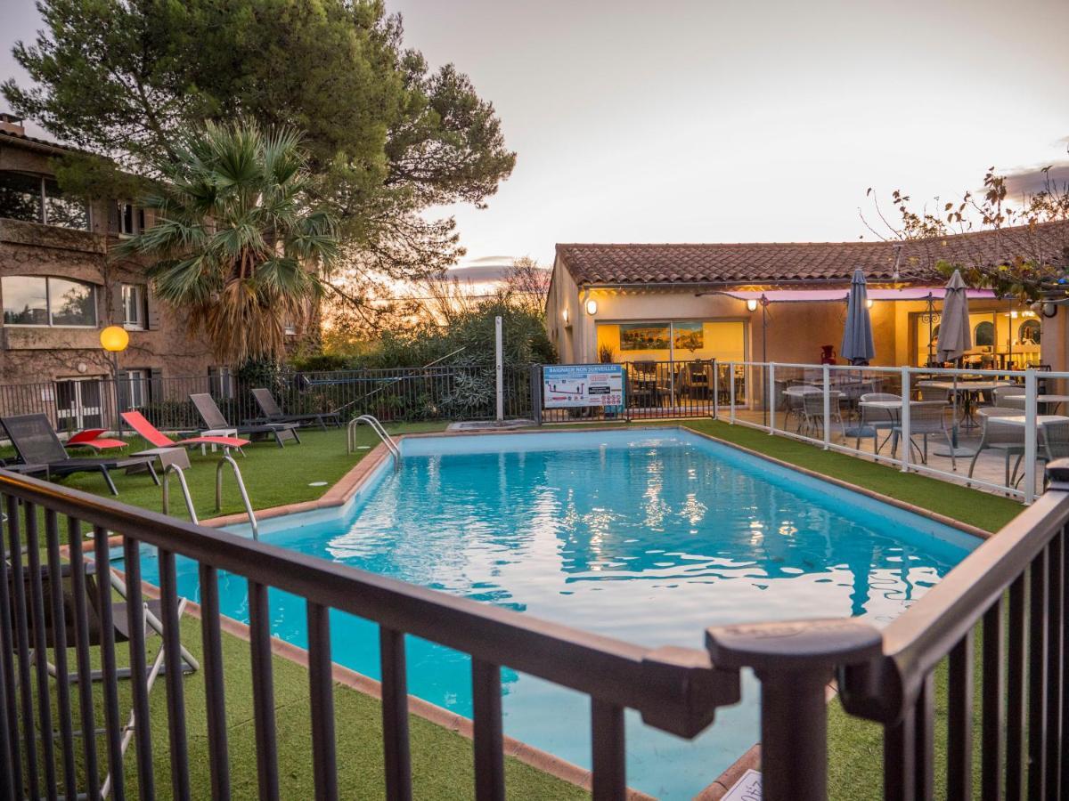 Hotel Logis Restaurant Pont Du Gard