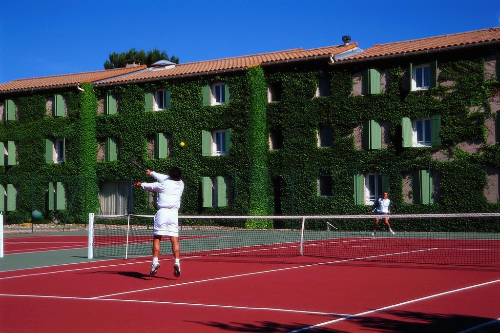 Hotel Logis Restaurant Pont Du Gard 3*