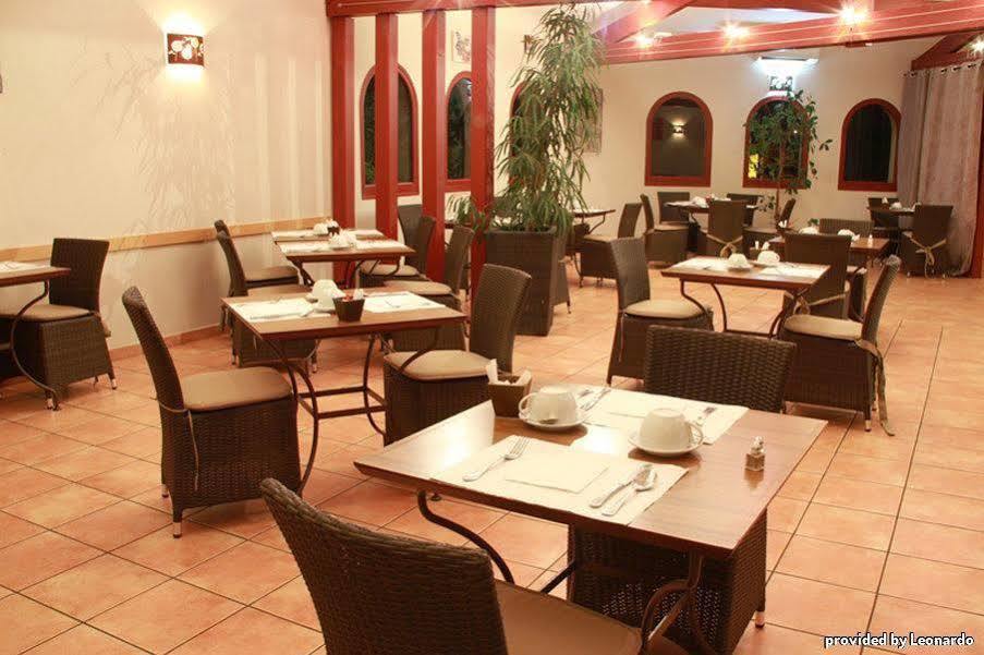Logis Restaurant Pont Du Gard Hotel Uzès